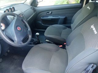 Fiat Strada 2013-thumb-16