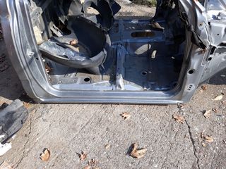 TOYOTA HILUX κολόνες κουβούκλιο 