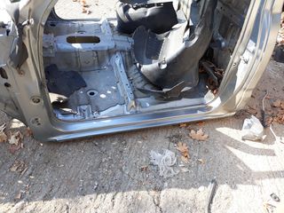 TOYOTA HILUX κολόνες κουβούκλιο -thumb-1