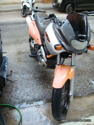 suzuki free wind 650 ολοκληρη μοτο κοματι-κοματι