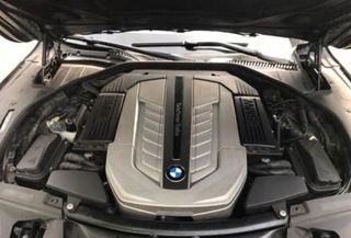 BMW 6,0 V12 BIturbo N74B60A F01 760