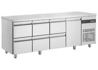 Ψυγείο πάγκος συντήρηση με 1 πόρτα + 3 διπλές συρταριέρες GN με μηχανή 224x70x87εκ. PNR2229 Inomak