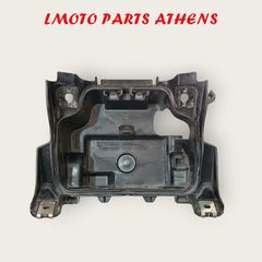 ΘΗΚΗ ΜΠΑΤΑΡΙΑΣ PCX 125/150 LED ('15-'18)