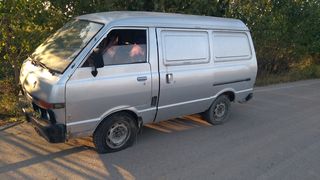 Ολοκληρο αυτ nissan vanett έχω τα παντα