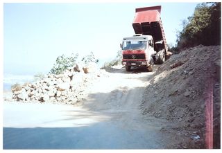 Ανατροπή Mercedes-Benz 1992 1632 