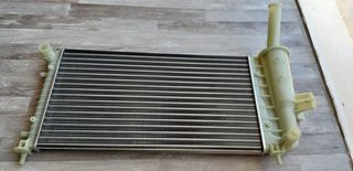 ΨΥΓΕΙΟ ΝΕΡΟΥ  FIAT PUNTO 03-11  1200cc 8-16V  (58X31,7X1,8 ) ME ΒΑΣΗ ΑΝΘΡΑΚΑ  KAI ΕΝΣΩΜΑΤΩΜΕΝΟ ΠΑΓΟΥΡΙ 