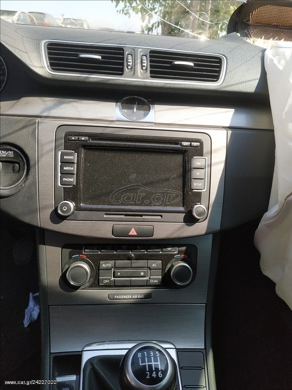 ΟΘΟΝΗ ΡΑΔΙΟ/CD VW PASSAT 2011-2015