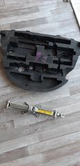 TOYOTA IQ 09-16 ΒΑΣΗ ΑΦΡΟΛΕΞ ΠΙΣΩ  ΓΡΥΛΛΟY ΑΝΥΨΩΣΗΣ ΑΥΤΟΚΙΝΗΤΟΥ ( Ο ΓΡΥΛΛΟΣ ΕΧΕΙ ΠΟΥΛΗΘΕΙ )