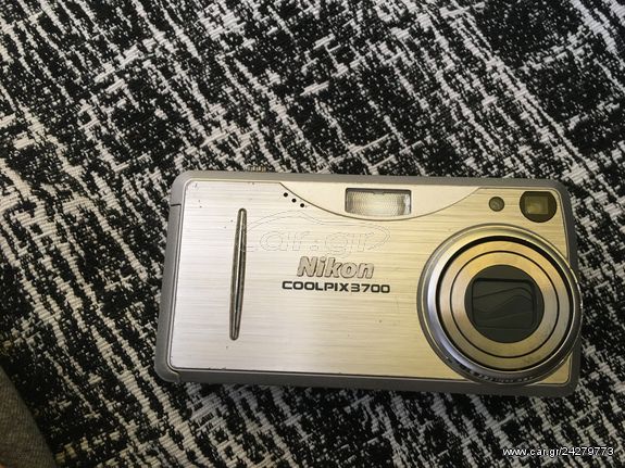 Nikon COOLPIX 3700