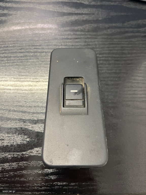 Διακόπτης ηλεκτρικού παραθύρου Land Rover Range Rover 05-13 yud501070pvj