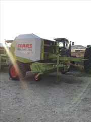 Claas '04 ROLLANT 255RC