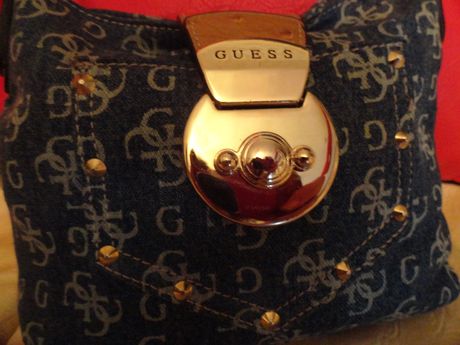 τζιν τσαντάκι Guess