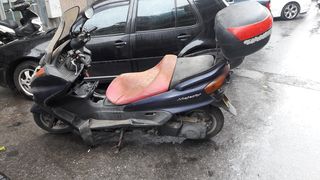 Πωλουνται ανταλακτικα απο  YAMAHA MAJESTY 250cc-thumb-2
