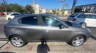 Alfa Romeo Giulietta 2011 DIESEL COPA CAR-thumb-9