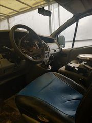Κλούβα Opel 2005 Vivaro gia antalaktika-thumb-3