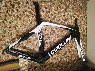 Cipollini RB 1000(carbon) medium frame