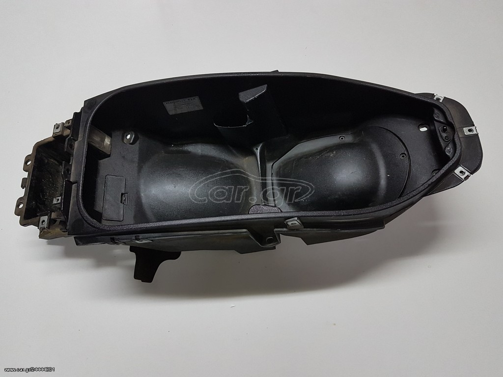 ΚΟΥΒΑΣ ΣΕΛΑΣ (ΑΡΙΣΤΗ ΚΑΤΑΣΤΑΣΗ) PIAGGIO BEVERLY 200-250-300