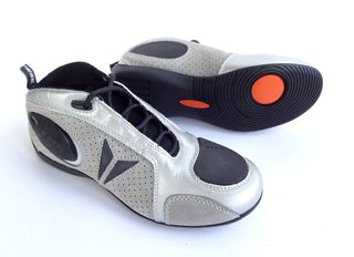ΠΑΠΟΥΤΣΙΑ DAINESE MANAGUA ARGENTO GRIGIO-CHIAR