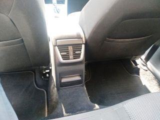 Skoda Octavia 2016-thumb-10