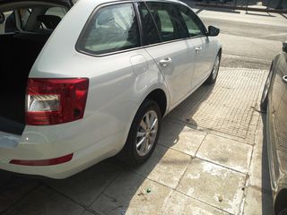 Skoda Octavia 2016-thumb-14