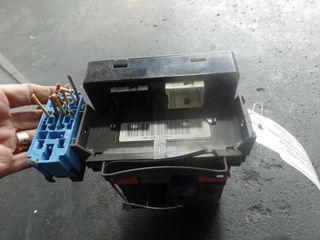 RENAULT LAGUNA ΑΣΦΑΛΕΙΟΘΗΚΗ 2000-2005-thumb-2
