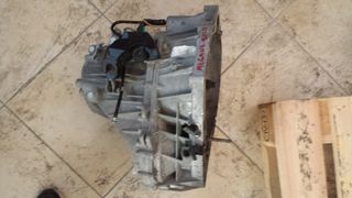 RENAULT MEGANE 6 SPEED-thumb-1