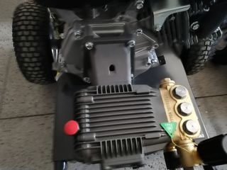 ΠΡΟΣΦΟΡΑ!!HYUNDAI ΠΛΥΣΤΙΚΗ ΜΗΧΑΝΗ ΒΕΝΖΙΝΗΣ 250bar με ΚΙΝΗΤΗΡΑ 15Hp ΒΑΡ.ΧΡΗΣΗΣ-thumb-14