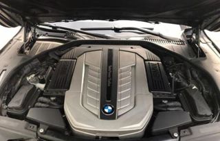 BMW 6,0 V12 Twinturbo N74B60A F01 760