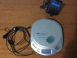 Φορητό CD player χειρός Sony walkman ρεύματος - μπαταρίας