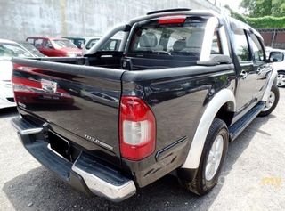 ISUZU DMAX 2003 - 2012 χερούλι καρότσας μαύρο-thumb-1
