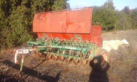 Tractor seeding machinery '98 ζητα 16αρα υδραυλικη