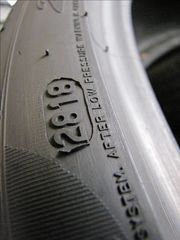 2TMX 245-35-21 PIRELLI PZERO RFT DOT (2818)-thumb-9