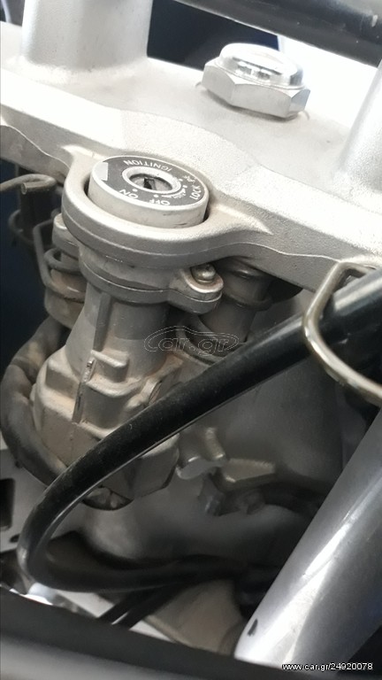        SUZUKI   VSTROM  650                                             