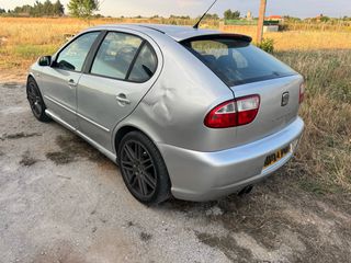 SEAT LEON CUPRA-thumb-1