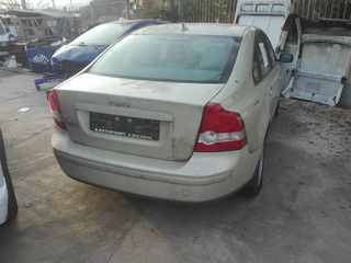 Volvo S40  '06-thumb-1