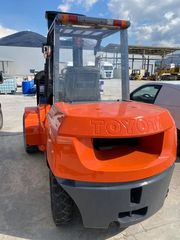 Toyota 2003 5T-thumb-1