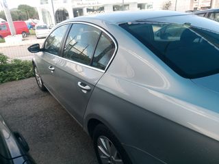Volkswagen Passat 2012-thumb-2