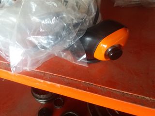 Ford-New holland -thumb-2