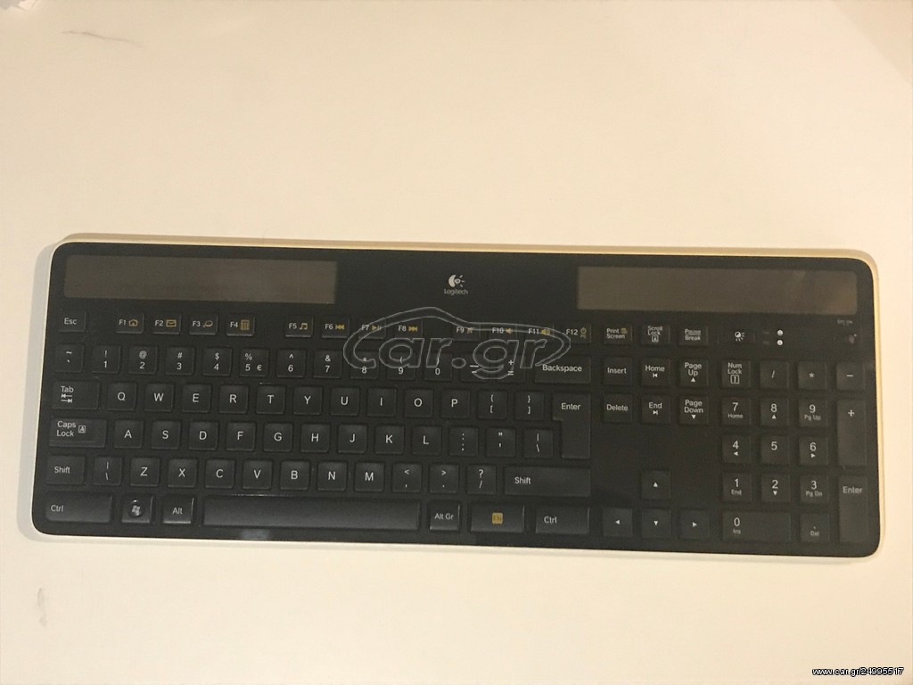 Logitech K750 Solar