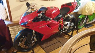 Ducati 848 2010 848-thumb-1