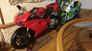 Ducati 848 2010 848-thumb-3
