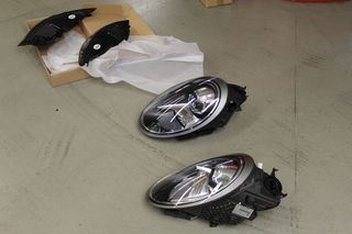 Eμπρός δεξί φανάρι PORSCHE 991 Bi-Xenon Headlight in Black, incl. Porsche Dynamic Light System (PDLS)-thumb-2