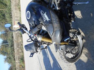  TRIUMPH TIGER 800-thumb-1