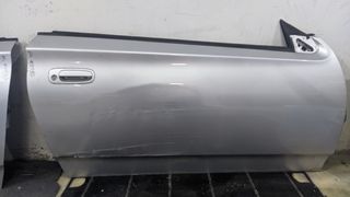 Πόρτα συνοδηγού από Toyota Celica T230 1999 - 2006. Έχει λίγα γδαρσίματα χαμηλά, τιμή 100€, λαμαρίνα - τζάμι