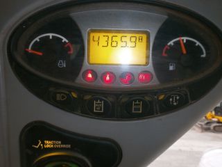 Φορτωτάκι Bobcat 2010 S130-thumb-5