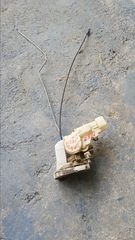 ΚΛΕΙΔΑΡΙΑ ΠΙΣΩ ΔΕΞΙΑ TOYOTA YARIS 98-03