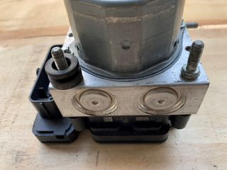 RENAULT ΜΟΝΑΔΑ ABS-thumb-9