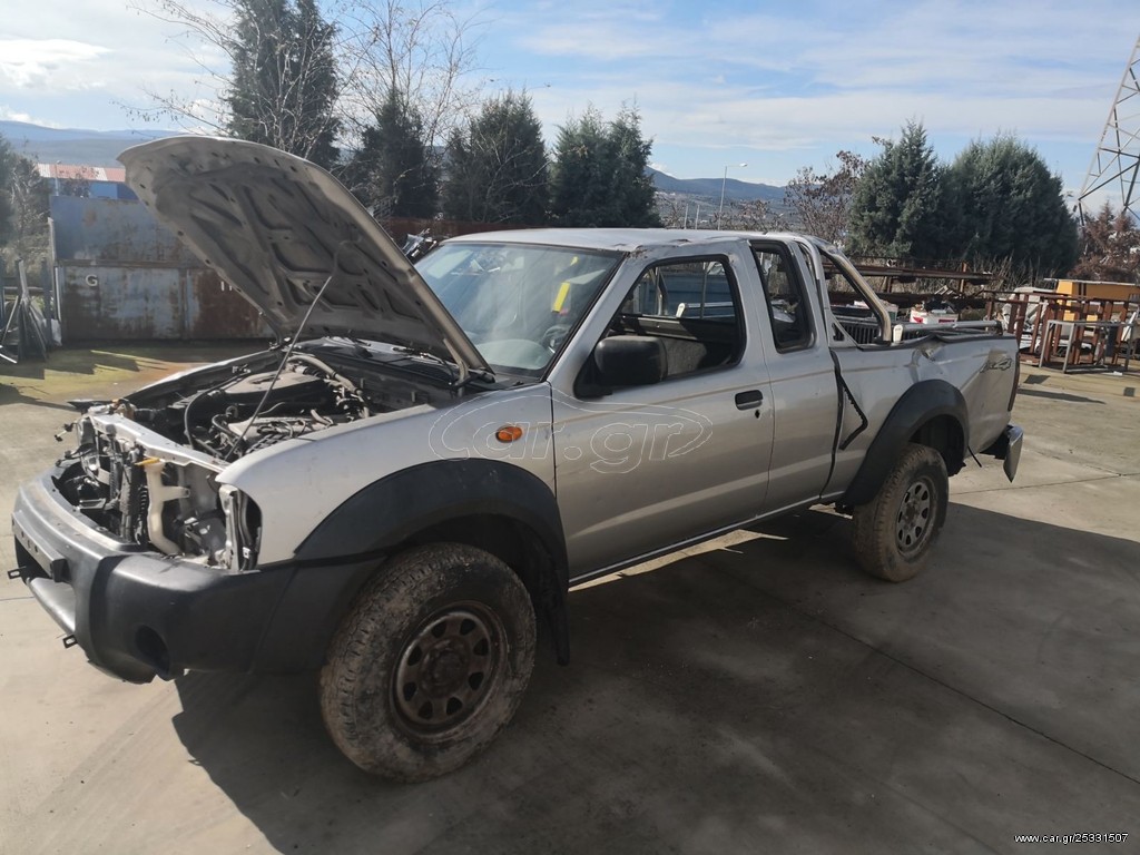 Nissan Navara  '04