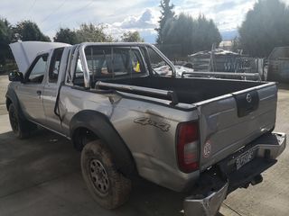 Nissan Navara  '04-thumb-1