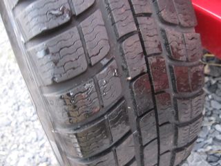 ΧΙΟΝΟΛΑΣΤΙΧΑ VW GOLF 195-65-15 MAZI ME ZANTEΣ-thumb-3